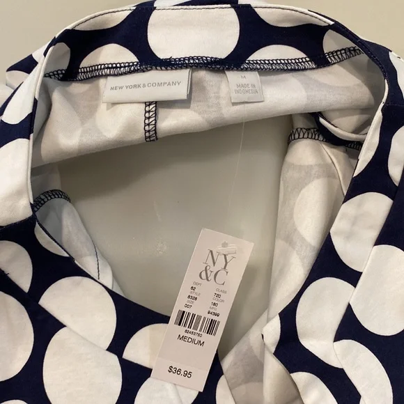 Adorable blue and white dot dress. NWT - Picture 7 of 7